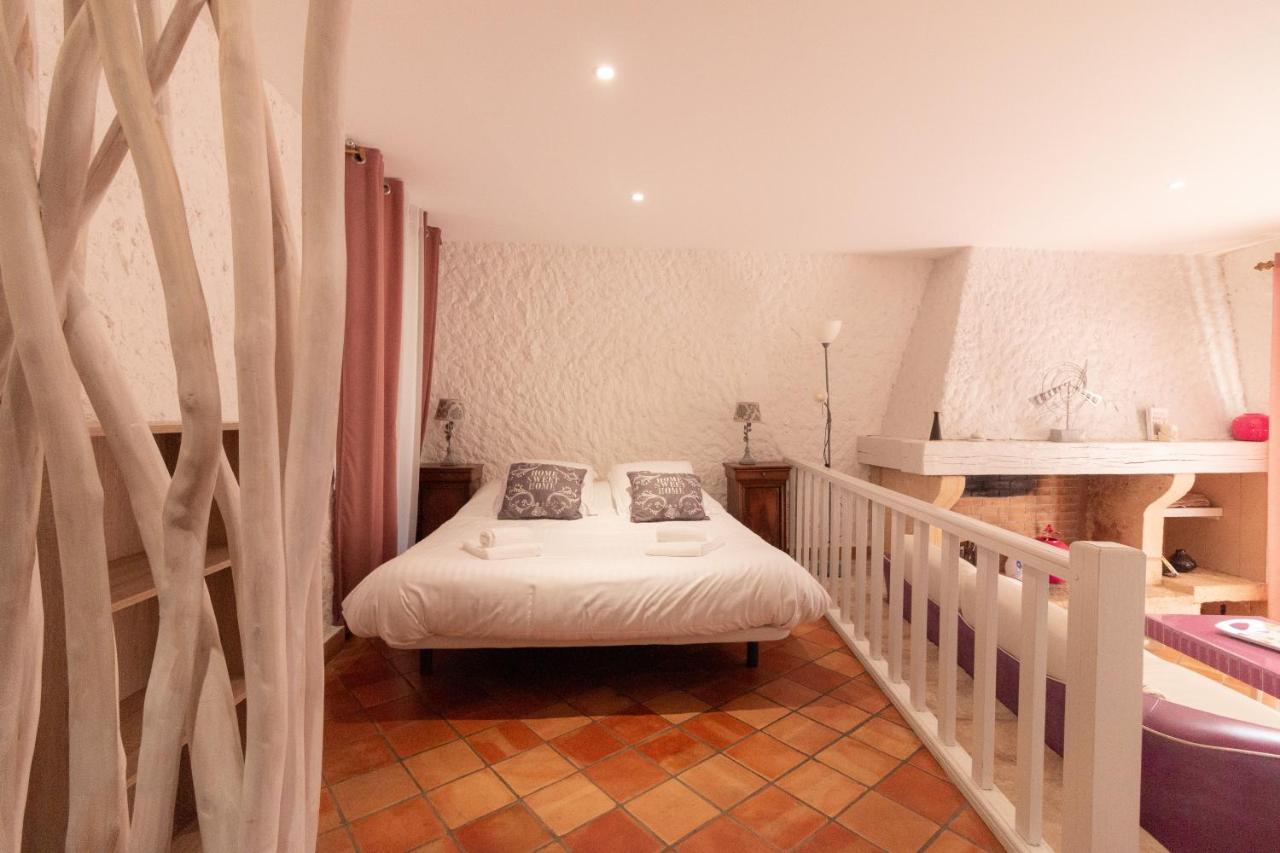 Les Chambres Du "Coup De Coeur De Sarlat" Luaran gambar