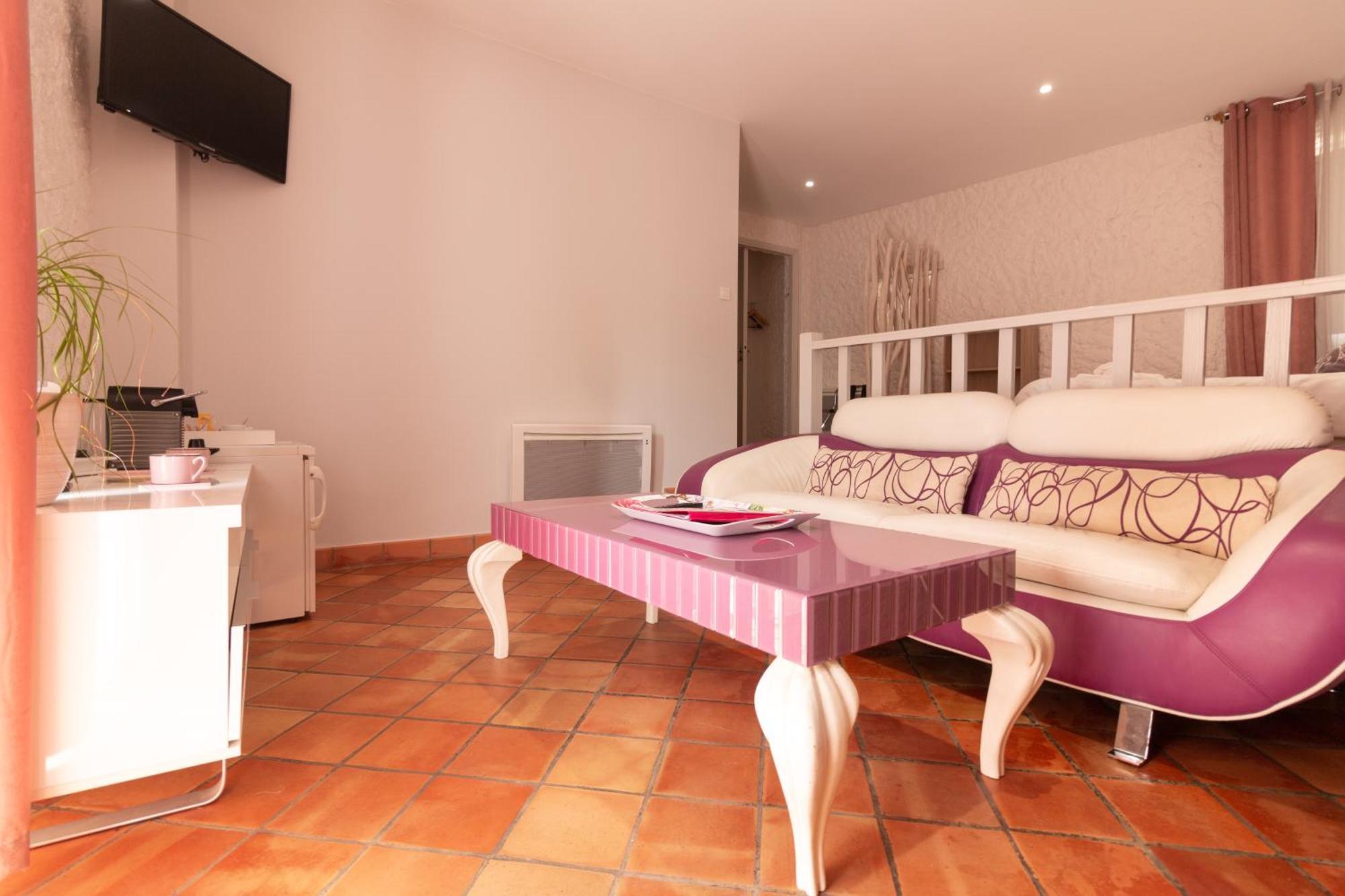 Les Chambres Du "Coup De Coeur De Sarlat" Bilik gambar